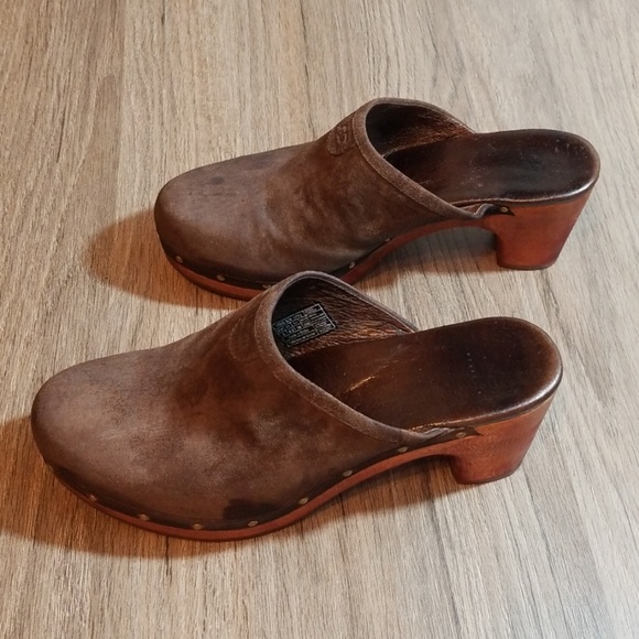 Women's Brown Suede UG - Picture 3 of 5